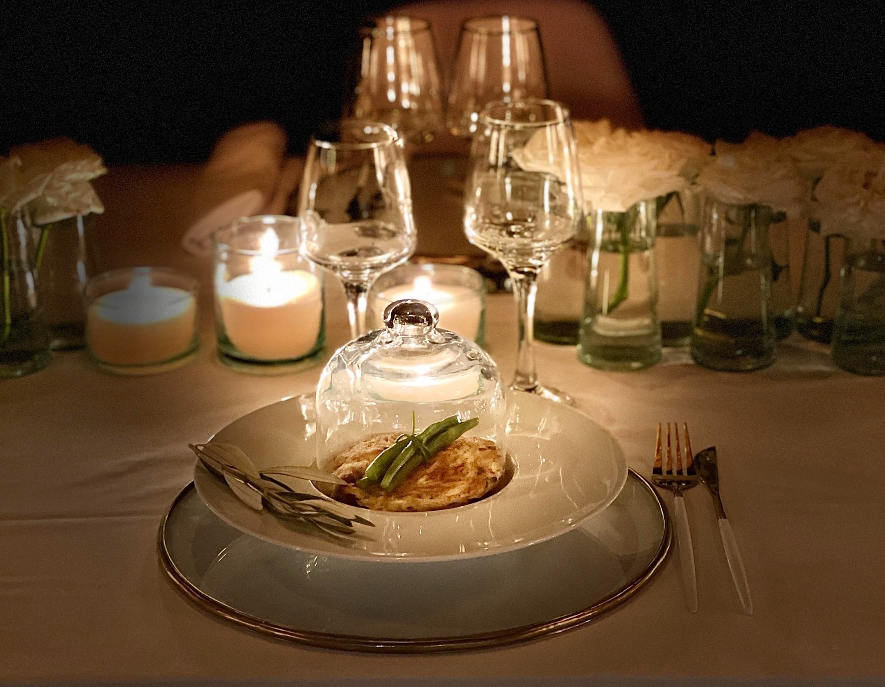 Candlelit wedding dinner